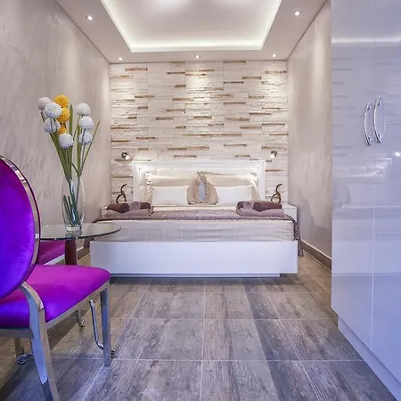 Luxury Boutique Апартаменти *